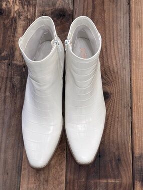 Coconuts by Matisse White Croc-Embossed Ankle Booties